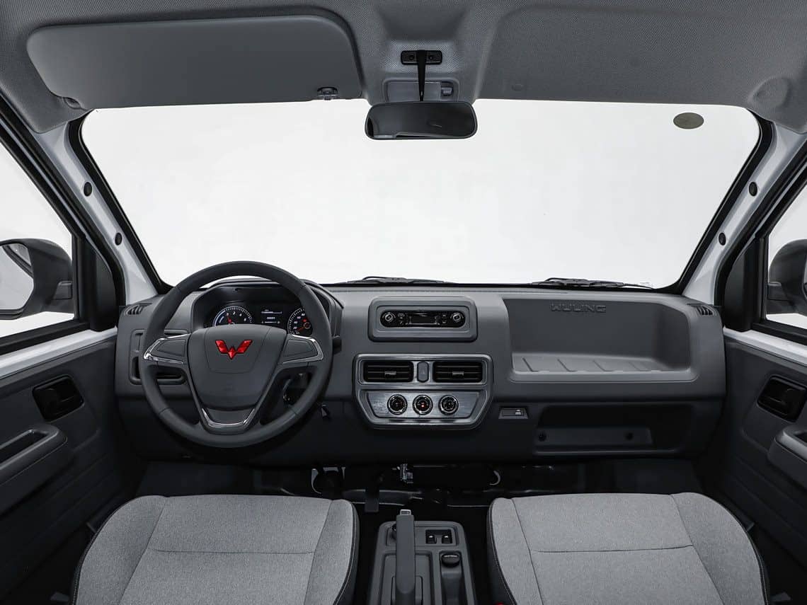 2026 Wuling Yangguang — dashboard, electric van for export